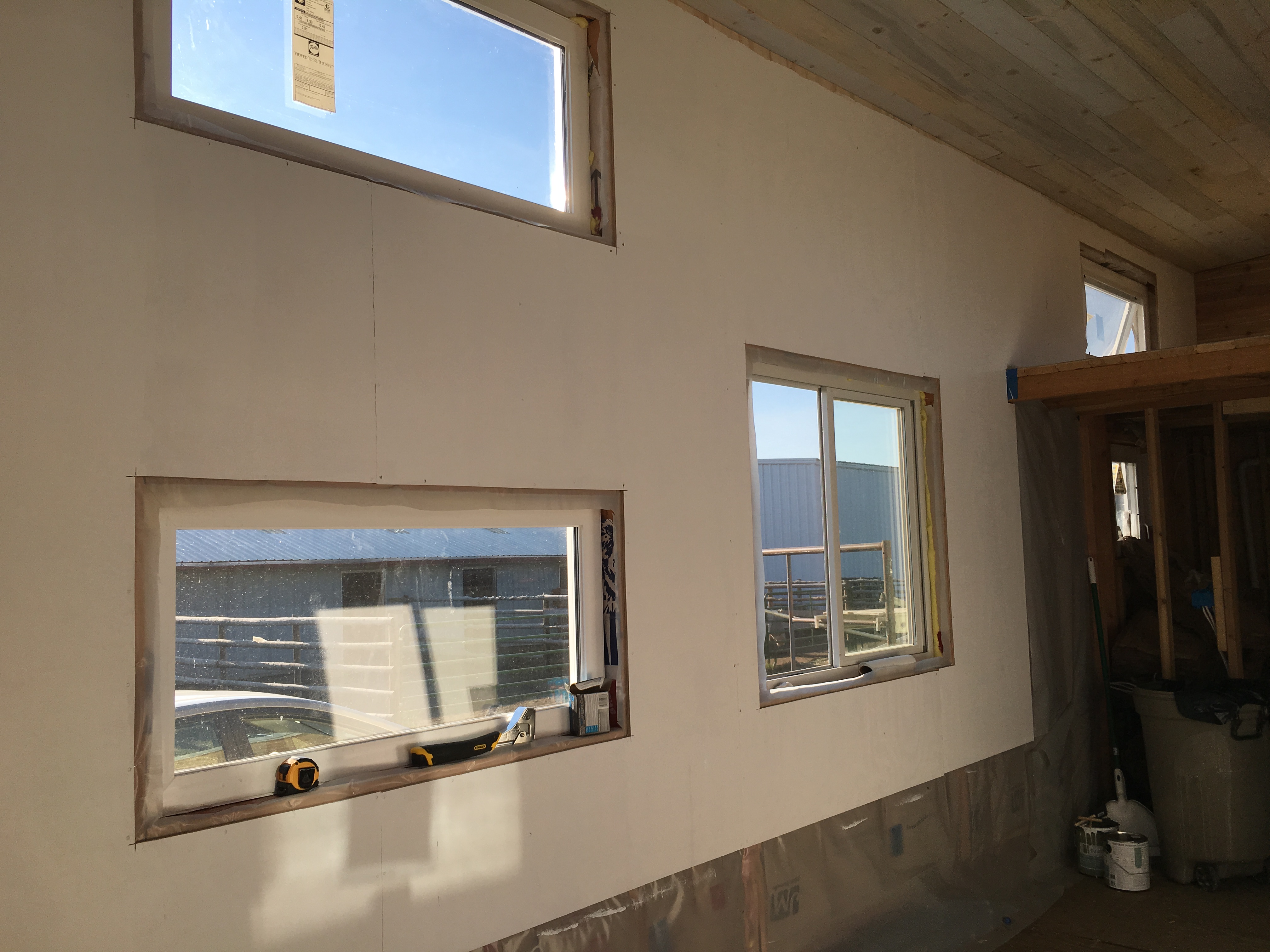 LET THERE BE LIGHT: 12 WINDOWS 1 GLASS DOOR BRING IN NATURAL LIGHT